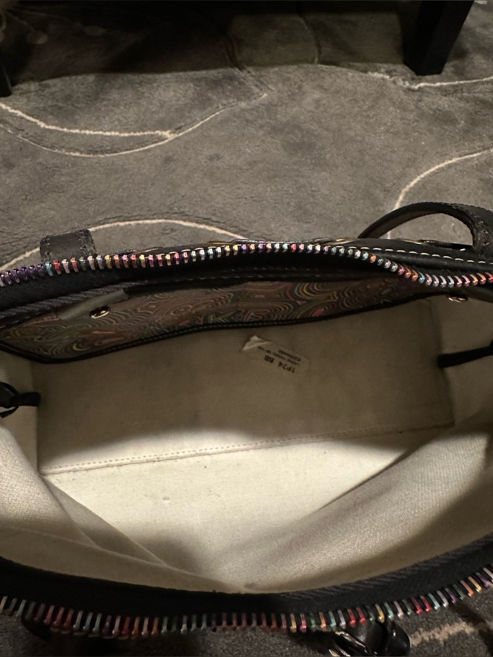 Purse - Picture 9 of 10